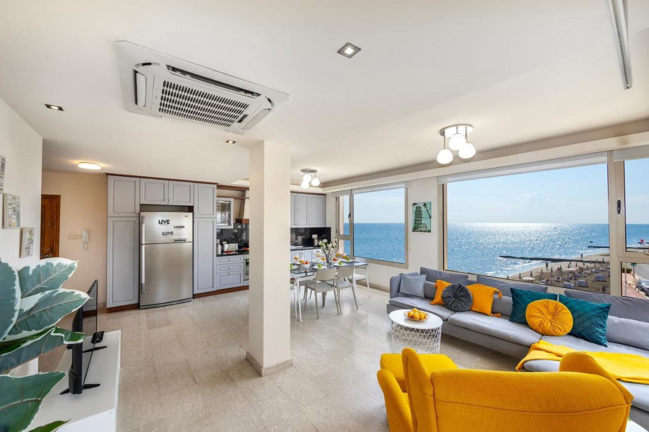 Mackenzie Beachfront Eftyhia Suite Larnaca Bagian luar foto